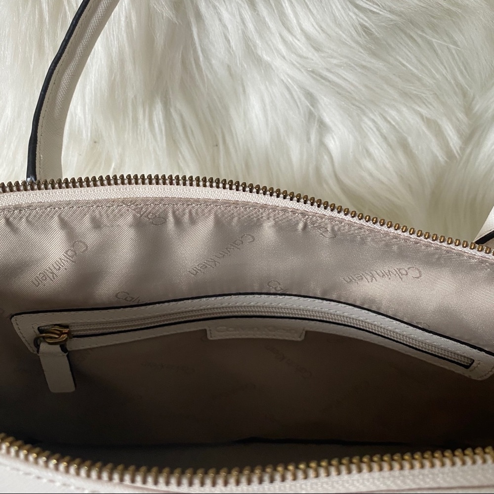 Calvin Klein Designer Bag - Picture 6 of 10